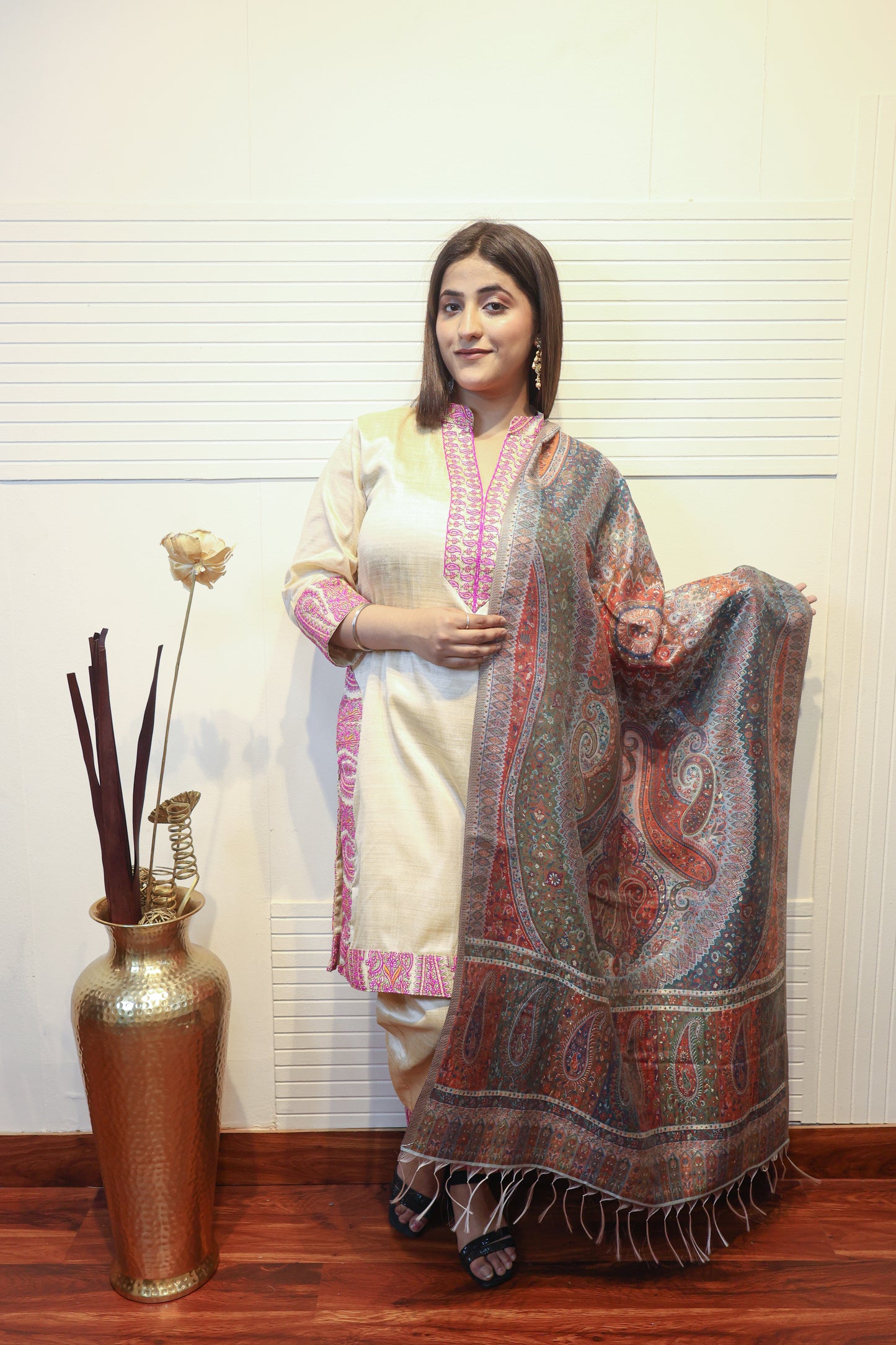 Mulberry Silk Zari Kani Small Dupatta