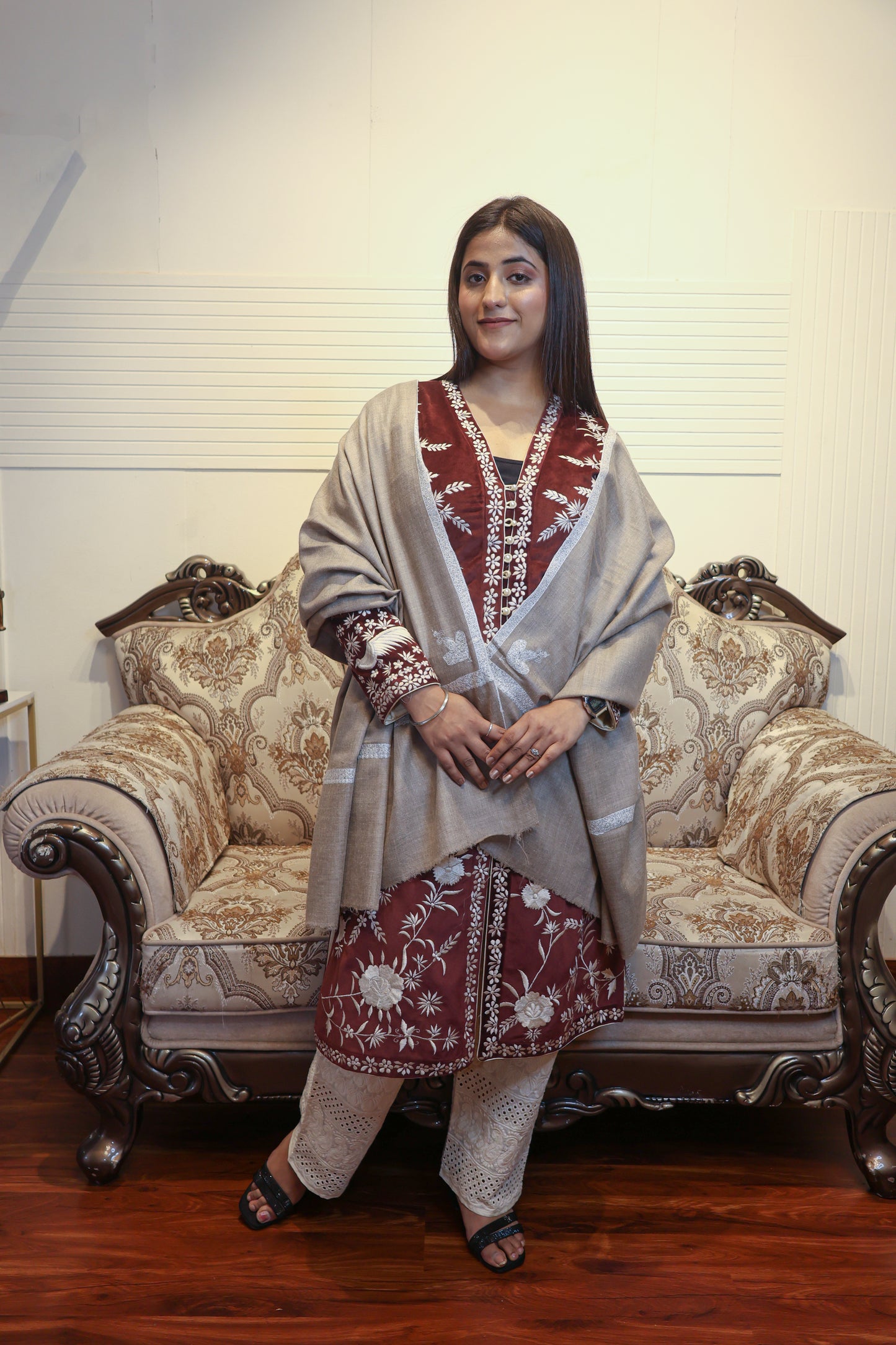 Pashmina Handmade Border Shawl