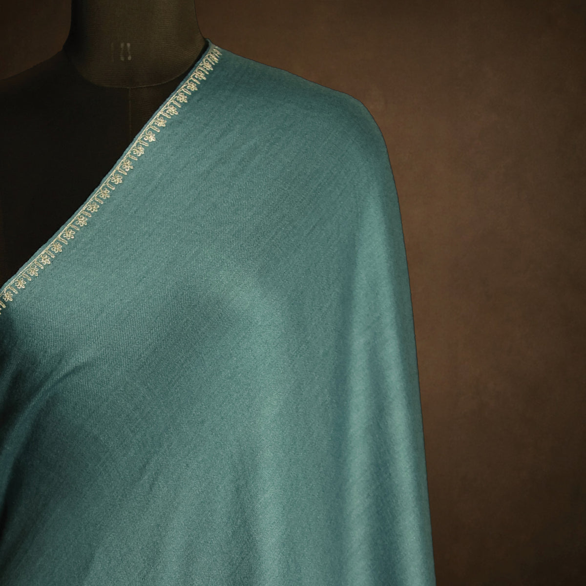 Tilla Embroidery Stole