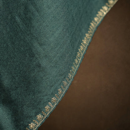 Tilla Embroidery Stole