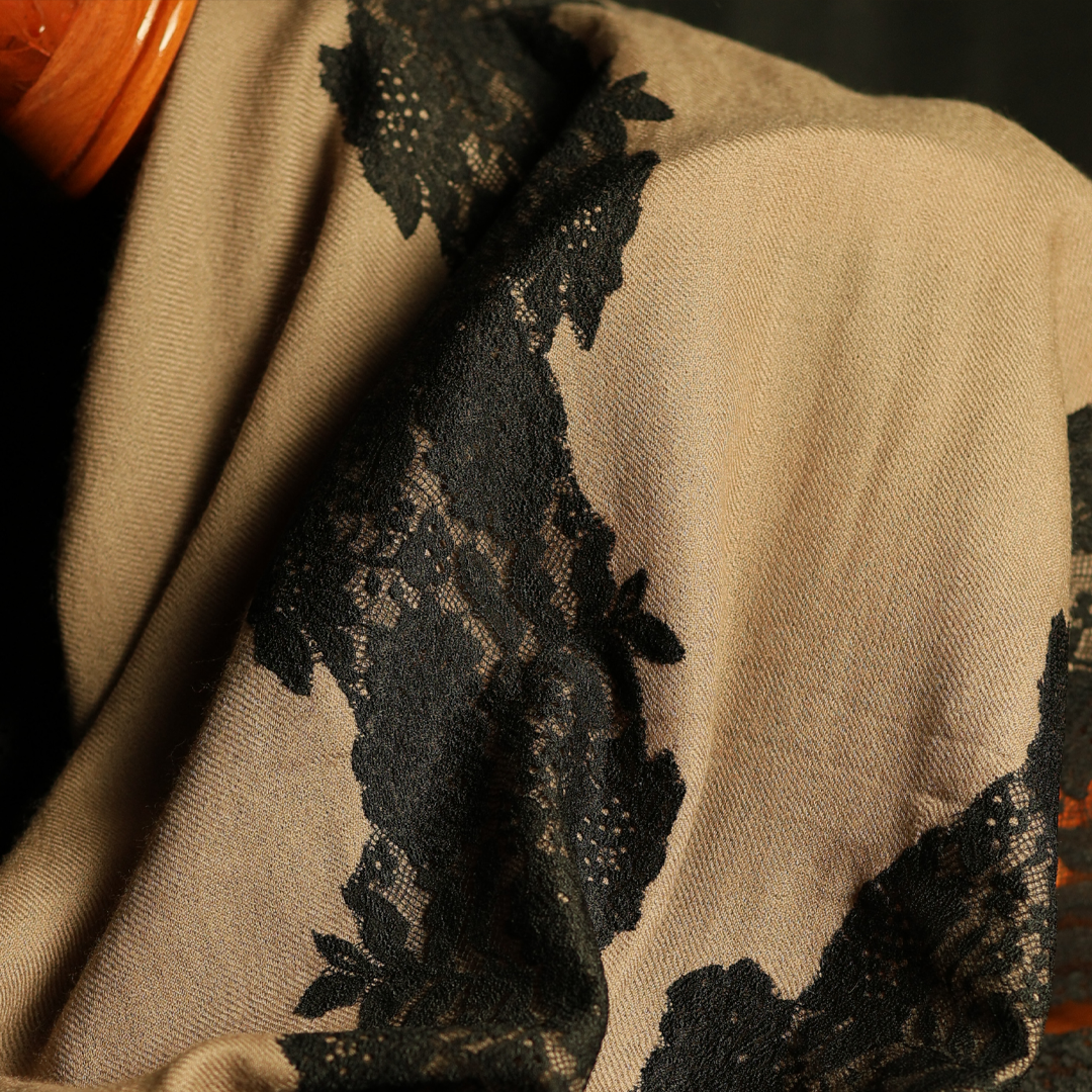 Valentino 4-side lace stole