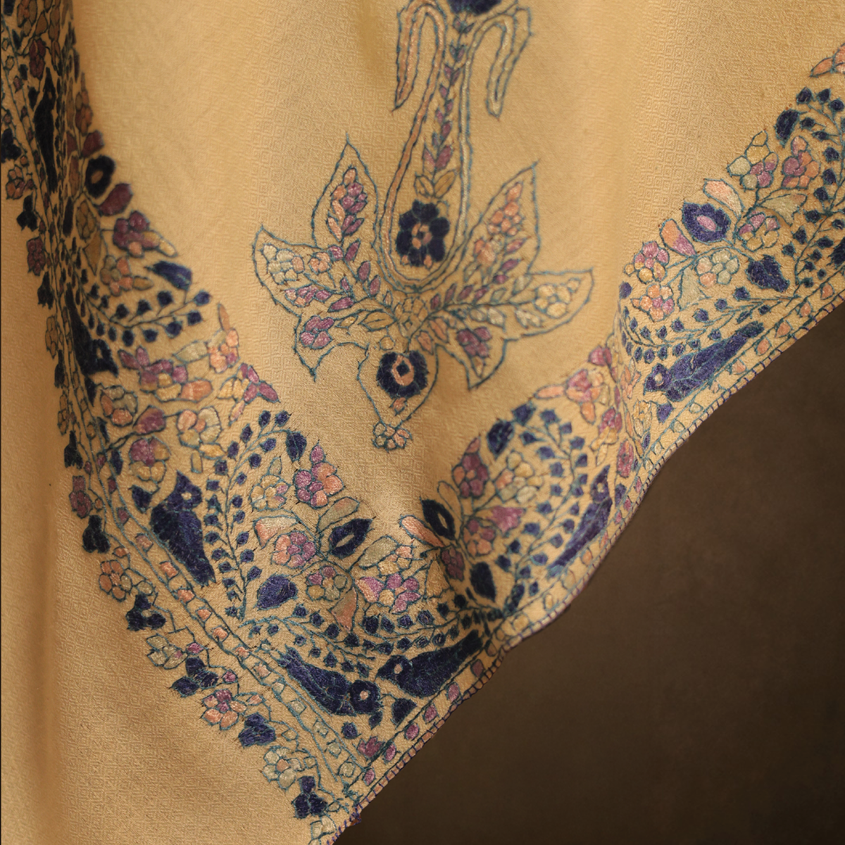 Paper mache 4-side border shawl