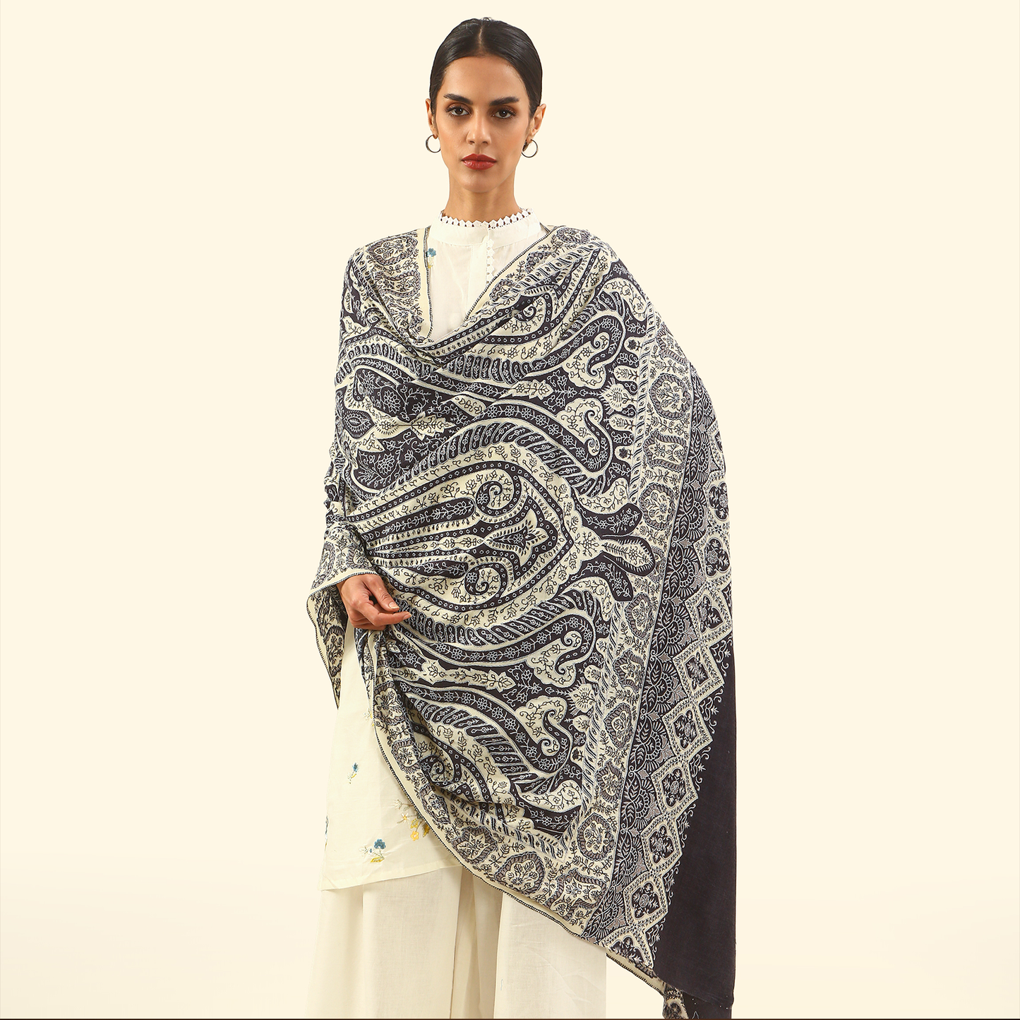 Cashmere Wool Sozni Embroidery Shawl - Charcoal Paisley