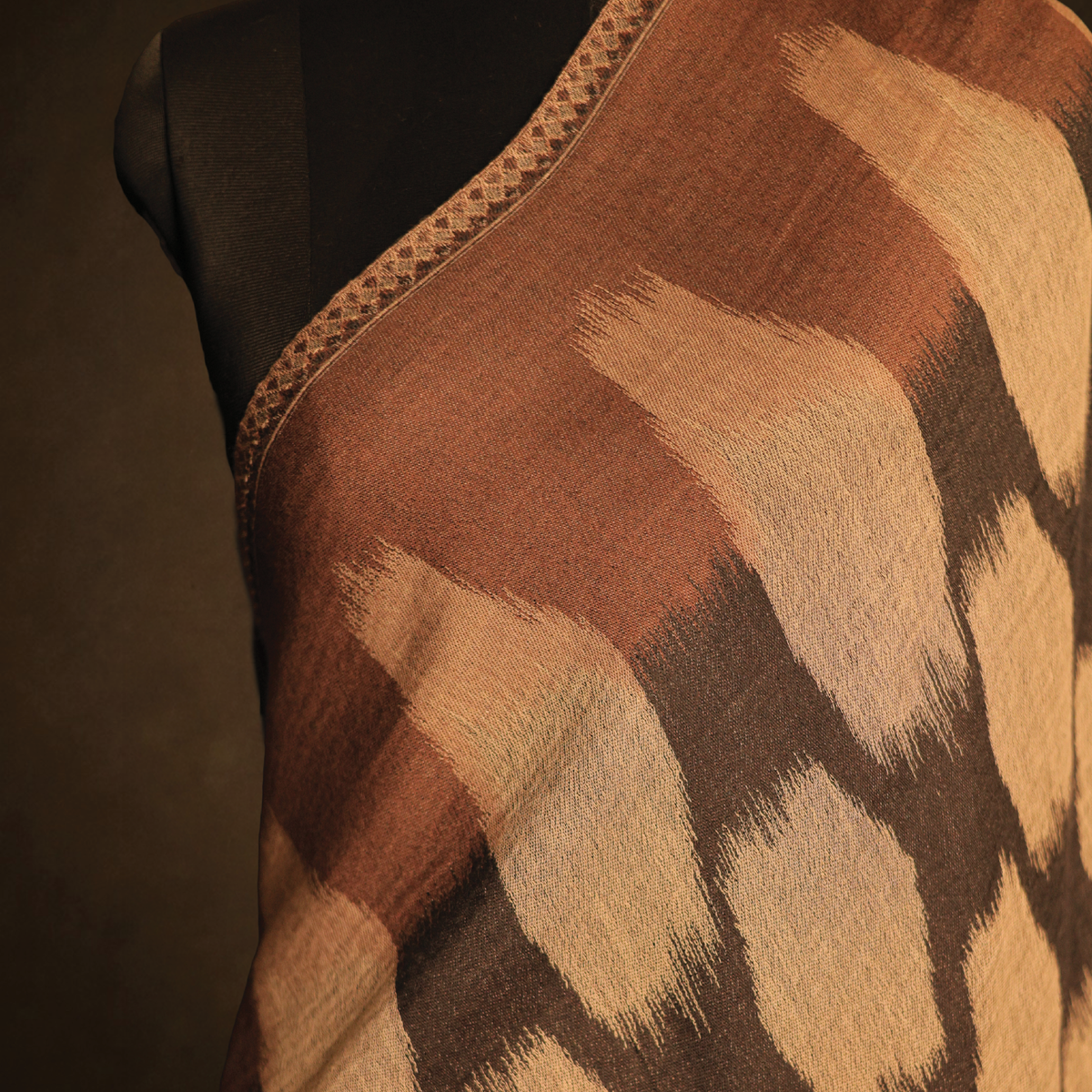 Ikkat Pattern Reversible Stole