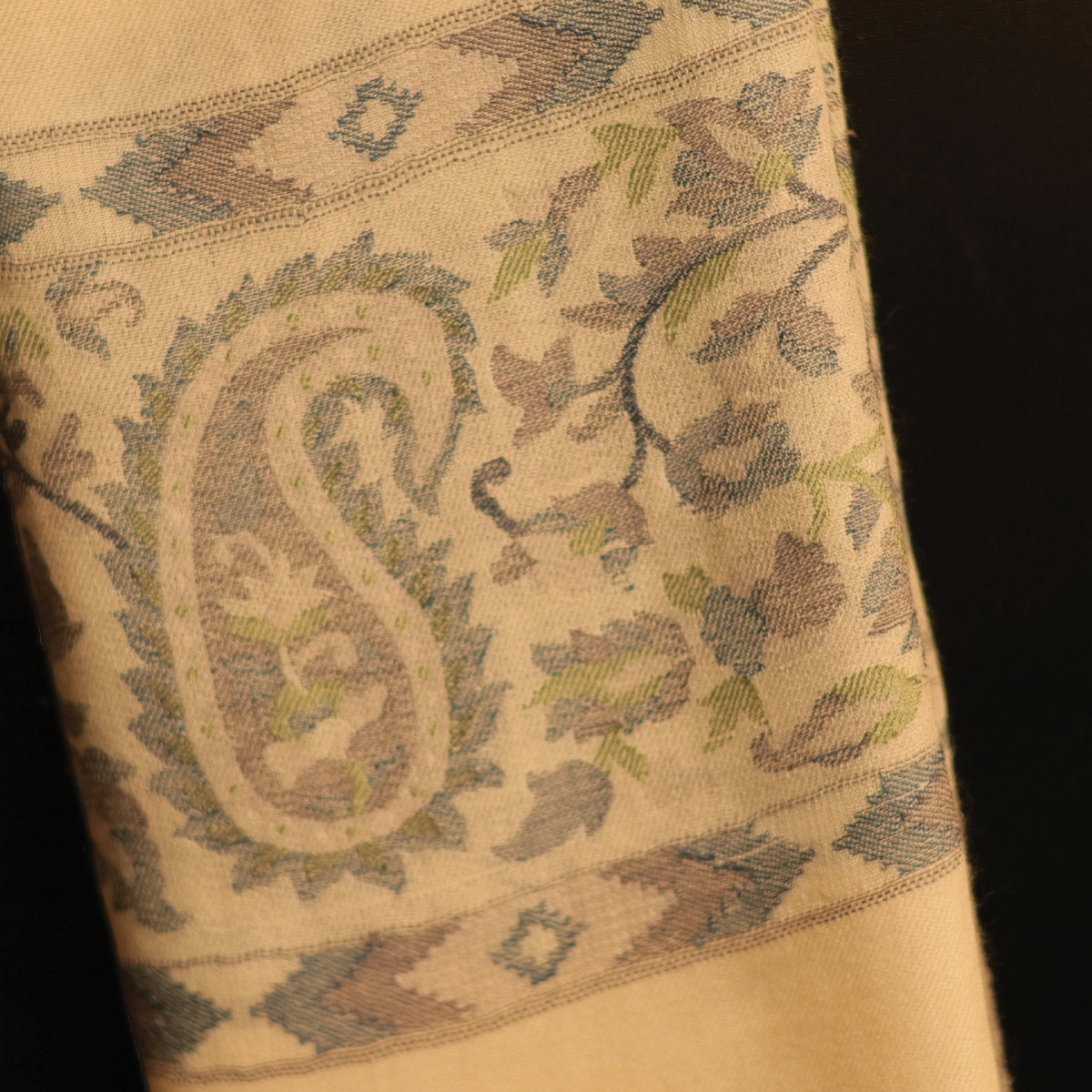 Kani Palla Shawl (Gents)