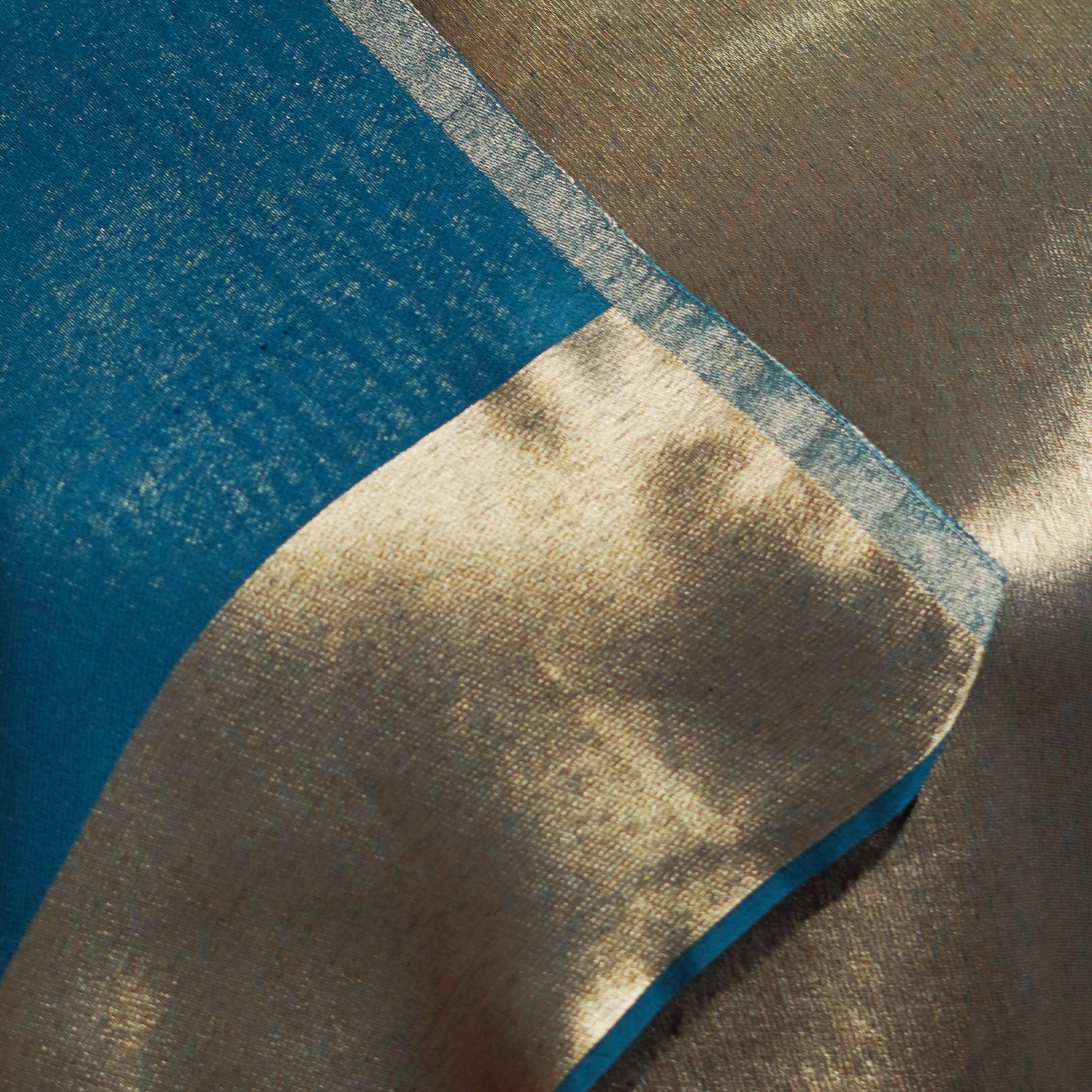 Moonlight Zari Reversible Shawl