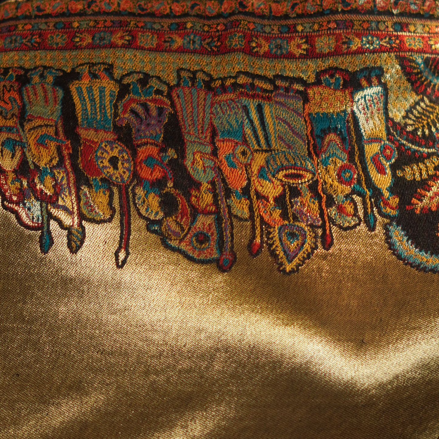 Moonlight Darbar Border Shawl